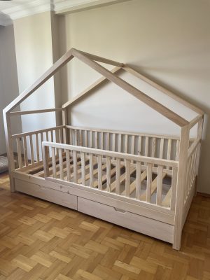 Boydan Çatılı Çekmeceli Karyola